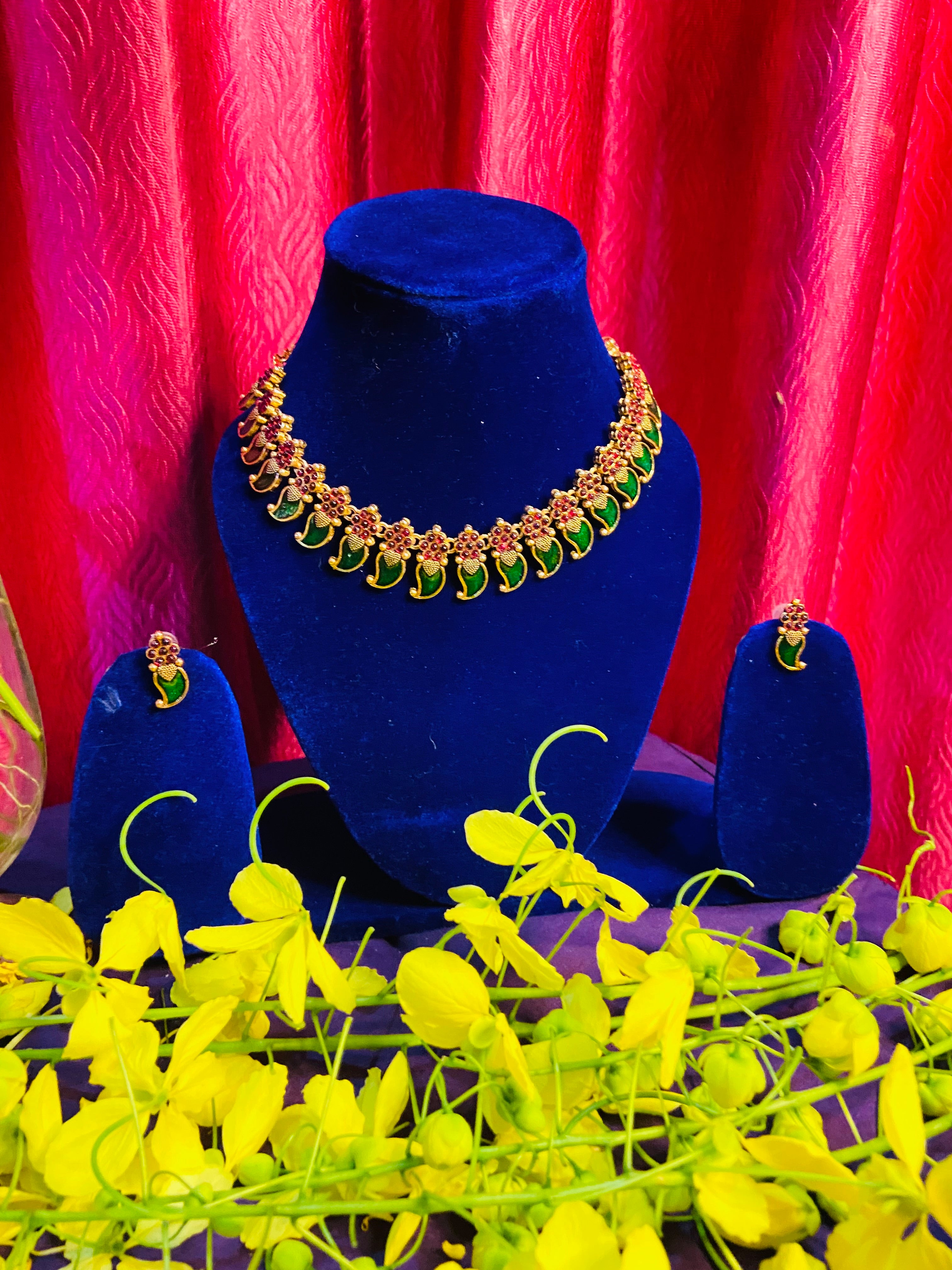 Traditional Manga mala with cute earrings
