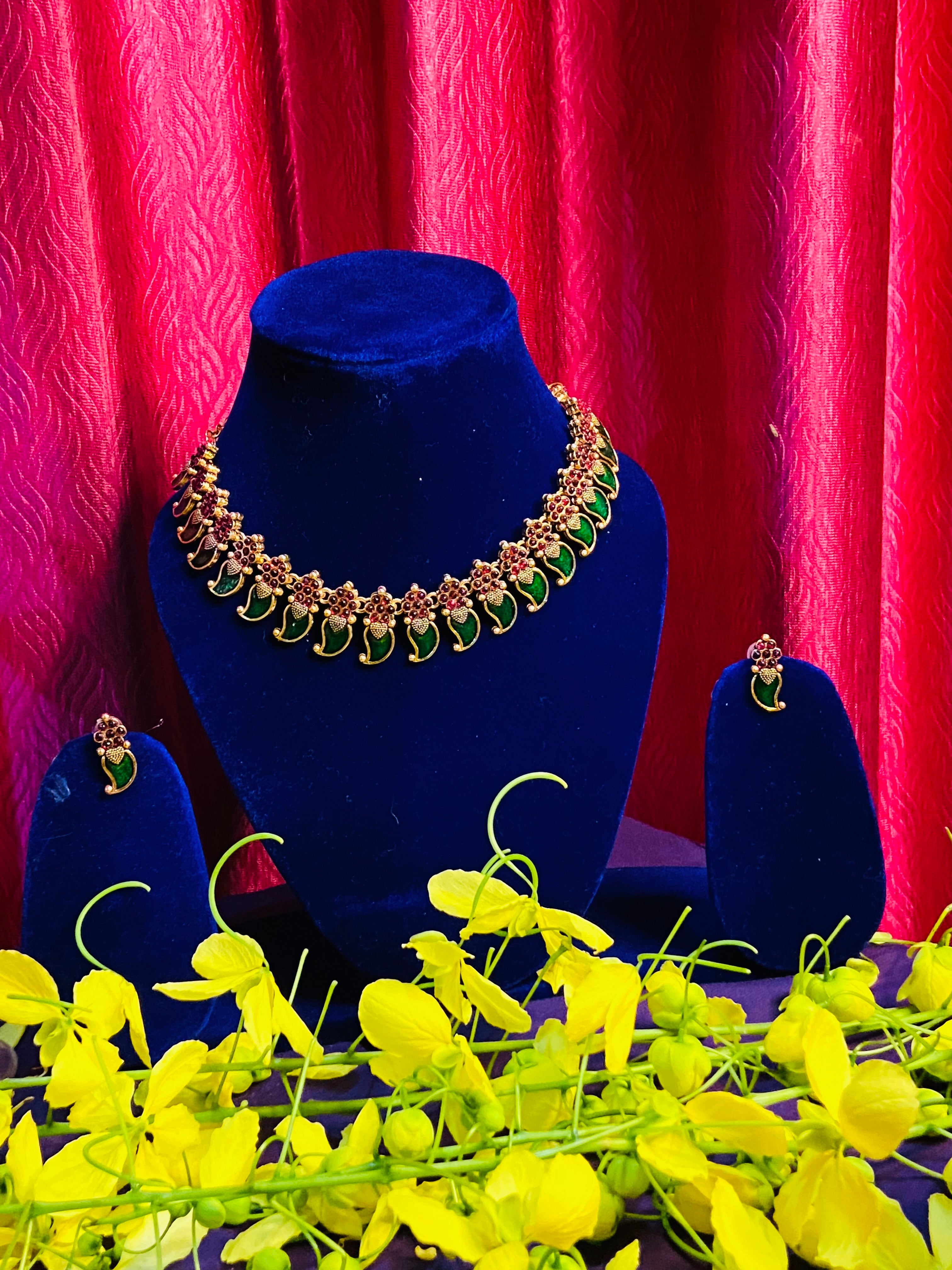 Traditional Manga mala with cute earrings
