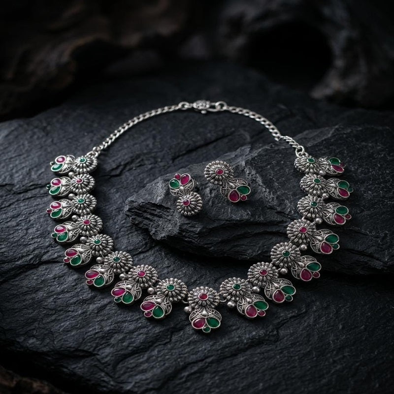 Silver jewelry set with gemstones